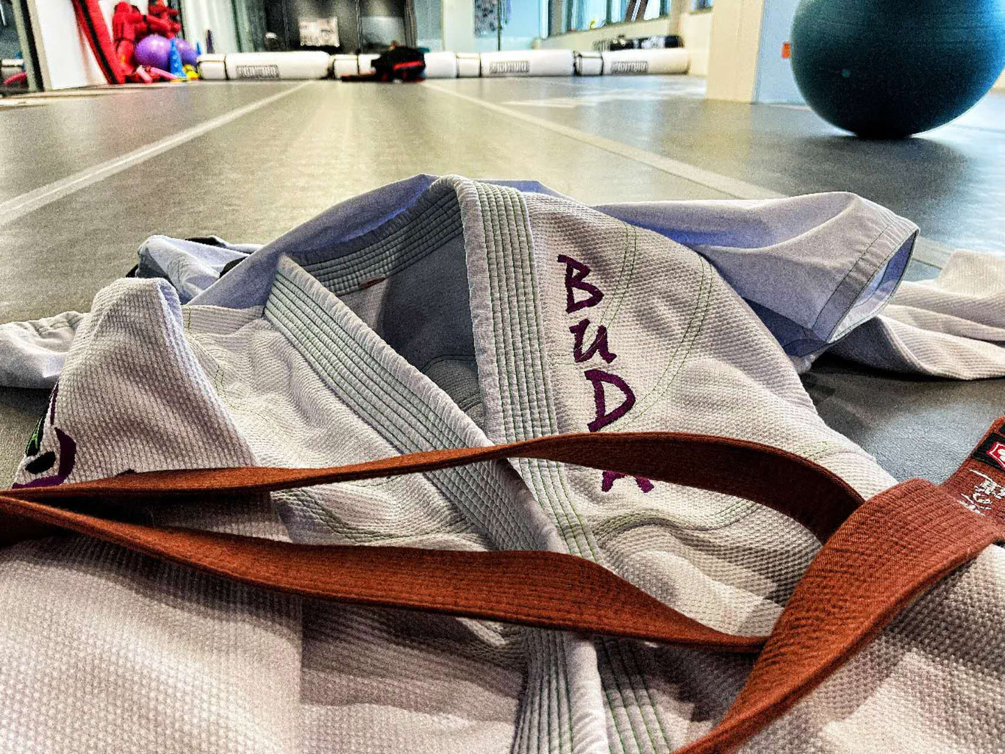 White Adult Gi
